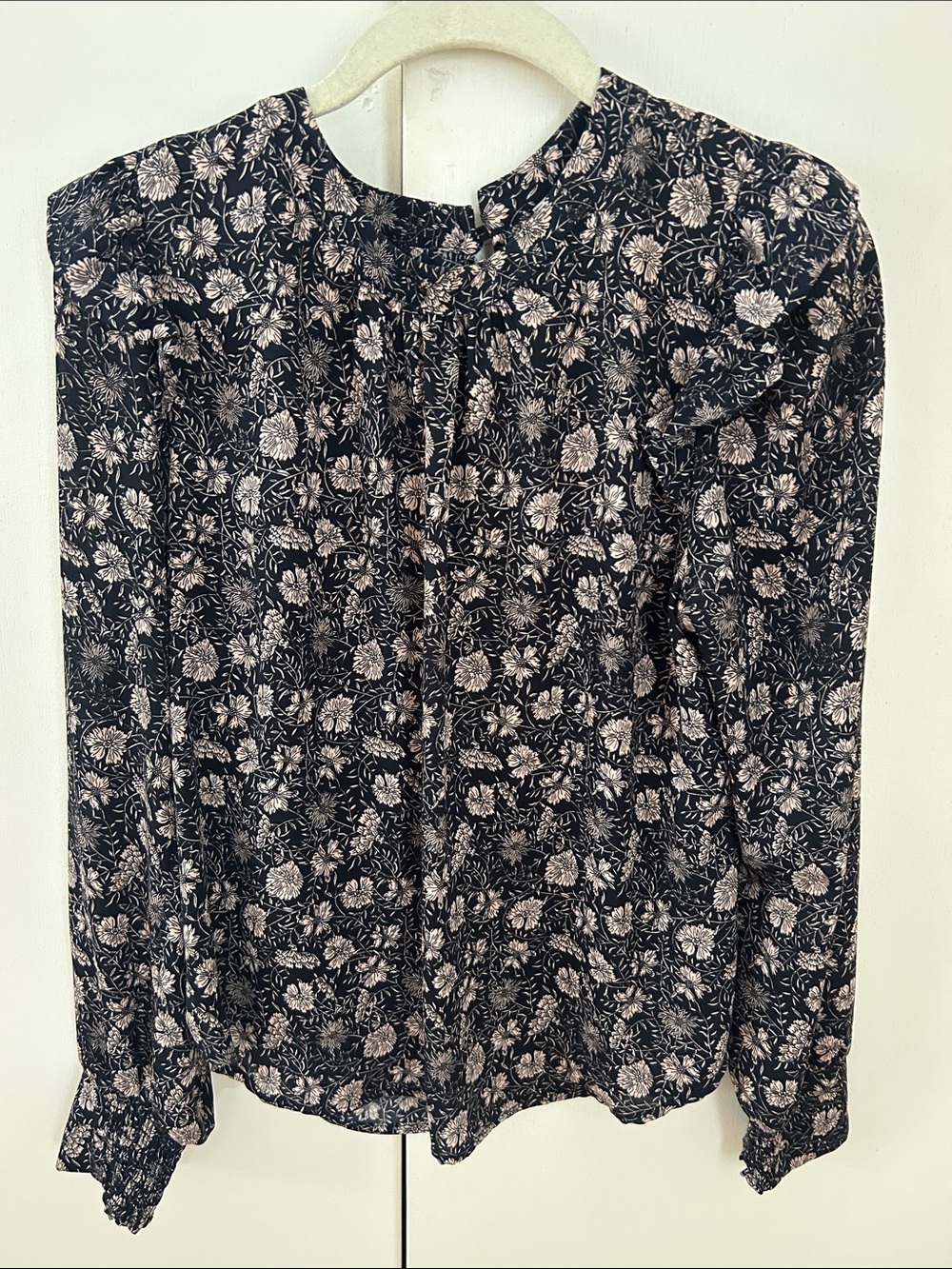 Evereve Navy Light Pink Floral Long-Sleeve Blouse XS like new